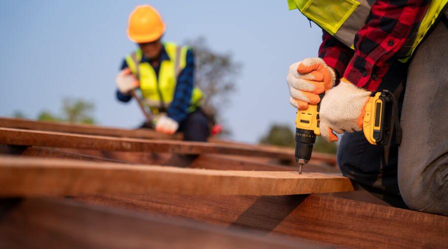 Expert Emergency Roof Repairs services in Leakesville, MS